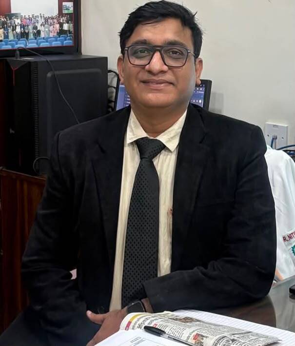 Dr. Nitin Khantal